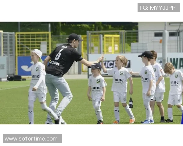 美联英语足球明星助力青少年成长与梦想实现的精彩旅程